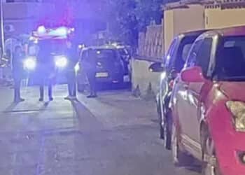 Un petardo gli esplode in mano: morto un 63enne