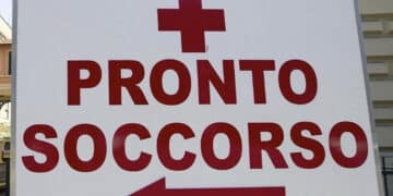 Tre giorni da un pronto soccorso all’altro dopo un incidente domestico: odissea sanitaria per una 19enne di Guspini