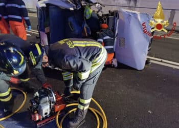 Tragedia a Mamoiada, scontro fra due auto: morto un 48enne