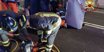 Tragedia a Mamoiada, scontro fra due auto: morto un 48enne