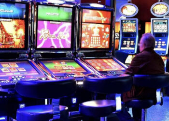 Cagliari, la decisione del Consiglio di Stato: “Ordinanze del sindaco illegittime, 50mila euro di risarcimento alla sala giochi”