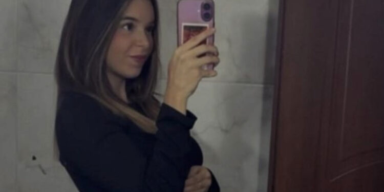 Si sente male in casa e Francesca muore a 25 anni: aveva partorito pochi giorni prima