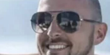 Crans-Montana, Jacques Moretti scarcerato su cauzione:”Un oltraggio alle famiglie delle vittime”