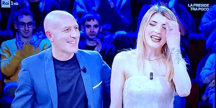 Sara da Macomer ad Affari Tuoi con il papà Sandro: porta a casa 60 mila euro ma nel pacco ne aveva 300 mila