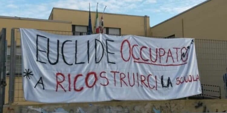 Cagliari, caso Liceo Euclide: “Criticità generalizzate a un intero istituto mentre è accaduto in una sola classe”
