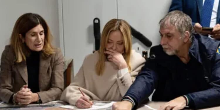 Frana a Niscemi, la premier Meloni vola in Sicilia: “Non si ripeterà, stanziati i primi 100 milioni”