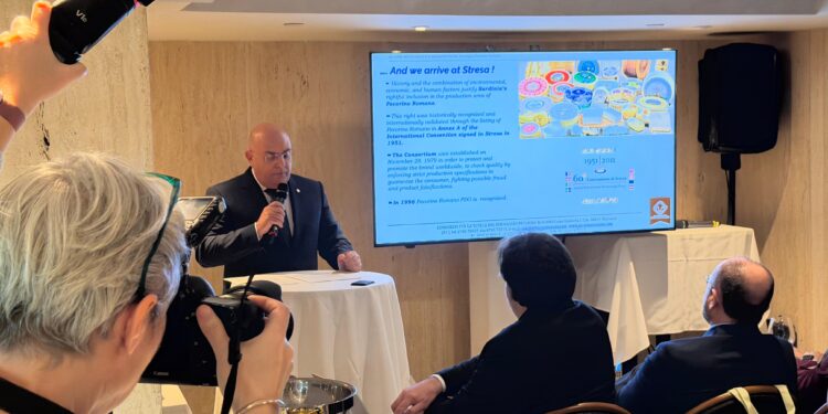 Dazi di Trump, fornte comune a New York con il Pecorino Romano per abolirli: “Fondamentale per la Sardegna”