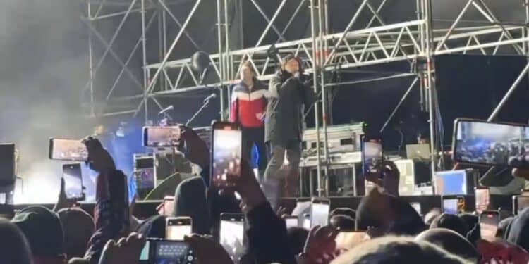 Migliaia di persone nelle piazze da Cagliari a Olbia: il nuovo anno accolto a suon di musica