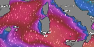 Sardegna, sta arrivando il super ciclone con una vera e propria bufera: nubifragi e onde alte dieci metri sulle coste