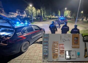 Monserrato, arrestato nella notte un operaio-spacciatore: passeggiava in attesa di clienti