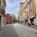 Cagliari, deserto e squallore in via Garibaldi anche di sabato: declino senza fine nella ex via dello shopping