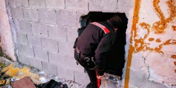 Cagliari, tragica scoperta in una casa-tugurio di Stampace: un uomo trovato cadavere