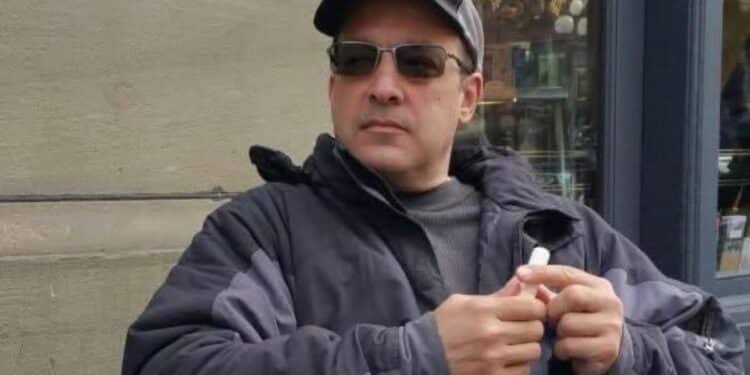 Cagliari, San Benedetto sotto choc per Maurizio Cattina: l’edicolante di via Tiziano trovato morto in casa