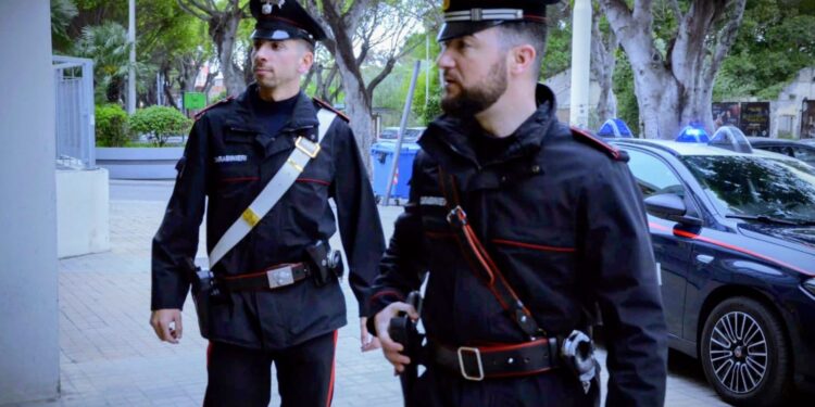 Villamassargia: botte e minacce ai genitori per i soldi della droga, esasperati lo denunciano