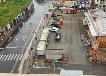 Cagliari deserta e atmosfera surreale come ai tempi del Covid: il ciclone Harry pronto a scatenarsi, è la peggiore burrasca degli ultimi 20 anni