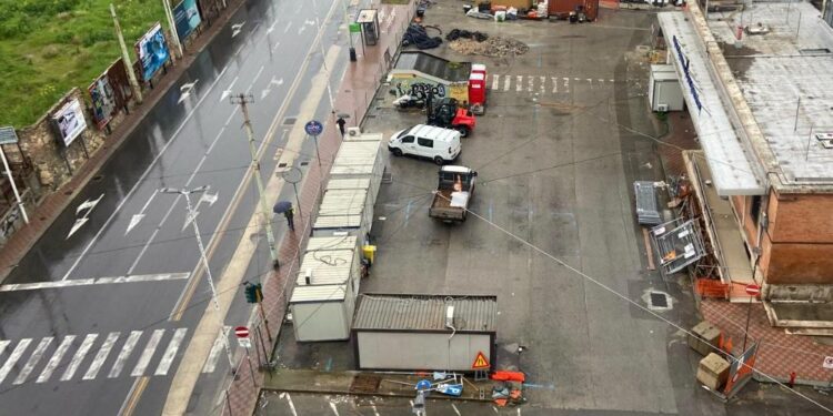 Cagliari deserta e atmosfera surreale come ai tempi del Covid: il ciclone Harry pronto a scatenarsi, è la peggiore burrasca degli ultimi 20 anni