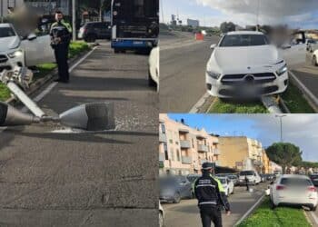 Monserrato, donna “distratta” alla guida butta giù un palo della luce