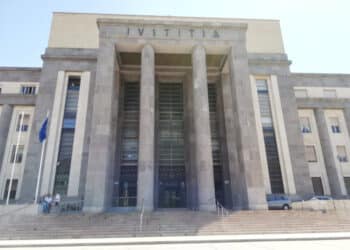 Domani presidio dei precari della giustizia a Cagliari: “Nessuno deve andare a casa”