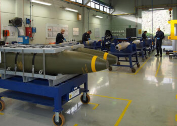 Riapre la fabbrica delle bombe di Domusnovas: via libera dal governo dopo la sentenza del Tar
