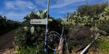 Flumini di Quartu, la tempesta spazza via i pali del telefono: residenti isolati, nella zona di San Martino è emergenza