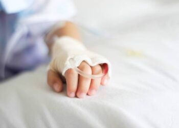 Cagliari, in ospedale per donare ore spensierate e ricreative ai bimbi: nasce “The Crawler Teraphy”