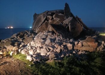 Sarroch, la storica Batteria antiaerea abbattuta dalla burocrazia: crolla un pezzo di storia del territorio