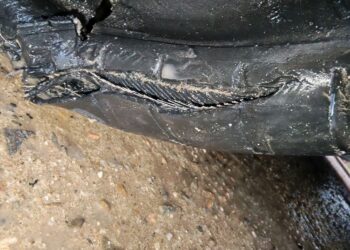 Sestu, voragini lungo le strade fanno strage di pneumatici