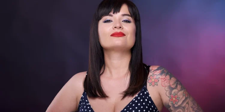 La cantante Claudia Aru riporta il sorriso nel carcere di Uta con il progetto “Liberi dentro per crescere fuori”