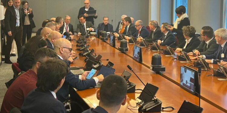 L’eurodeputato Lupo incontra la delegazione del Consiglio delle Autonomie locali della Sardegna a Bruxelles