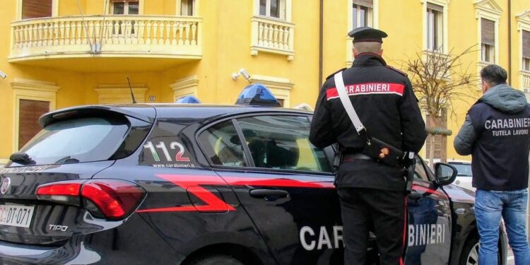 Controlli sulla sicurezza nei luoghi di lavoro a Pula: sanzionata la titolare di un bar