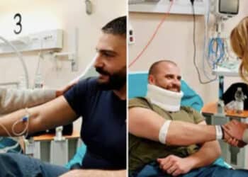 Scontri al corteo per il centro Askatasuna, Meloni visita gli agenti feriti: “Non sono manifestanti ma criminali organizzati”