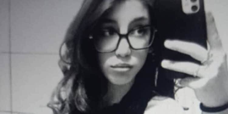 Martina Carbonaro, uccisa a 14 anni con una pietra dal fidanzato: “Non c’è crudeltà”