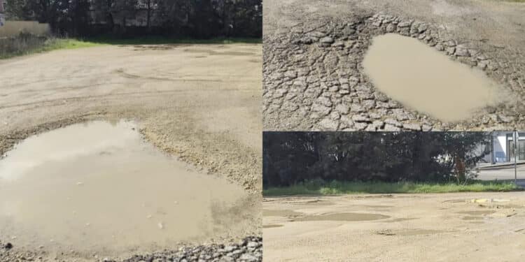 Sanluri, i parcheggi dell’istituto superiore Vignarelli tra buche e pozzanghere: “Pullman dell’Arst impossibilitati ad entrare”