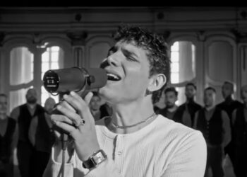 EroCaddeo e l’amore per la Sardegna: la versione a cappella di “No potho reposare”