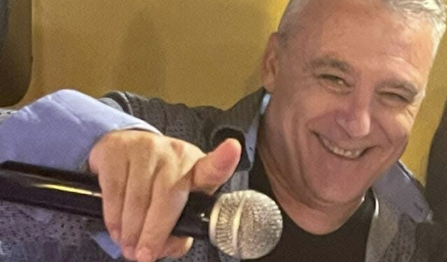 Sinnai,  addio all’animatore dei karaoke Sandro Ghironi