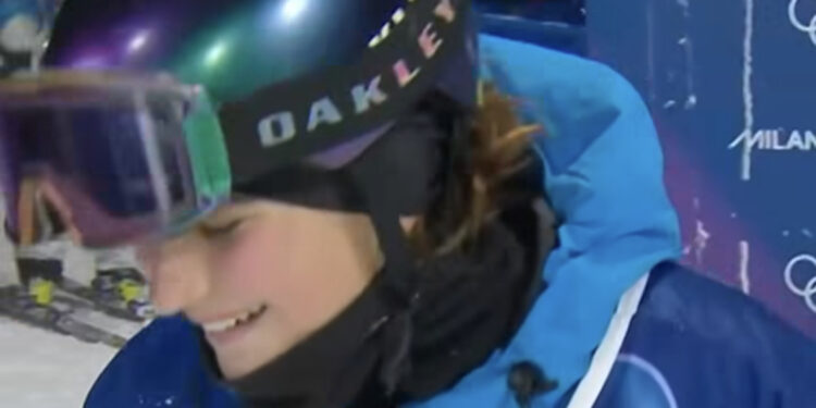 Memorabile Flora Tabanelli: conquista il bronzo nello sci freestyle