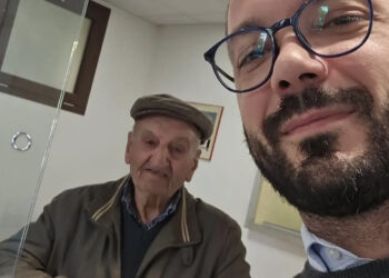 Baunei, a 100 anni rinnova la carta d’identità: Zio Pietro modello per tutti