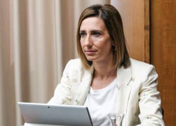 ARST, la Giunta approva il Piano strategico 2026–2028, l’assessora Manca: “Un’azienda più moderna e sostenibile”