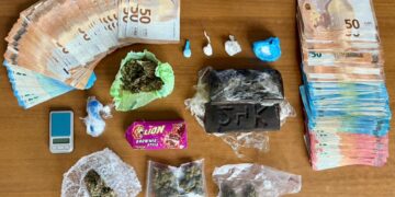 Cagliari, blitz antidroga a San Michele e Pirri: la casa di un pusher blindata da 15 telecamere