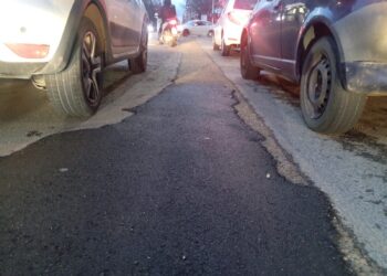 Cagliari, dopo le denunce l’asfalto non cambia: viale Marconi resta una trappola (VIDEO)