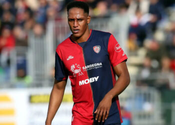 Cagliari, Yerri Mina in forse per la sfida di domani con la Roma