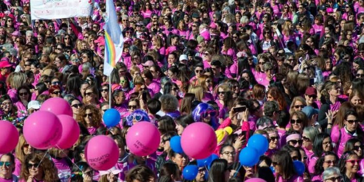 Solo Women Run a Cagliari: 16 mila donne protagoniste, ma al tavolo solo uomini