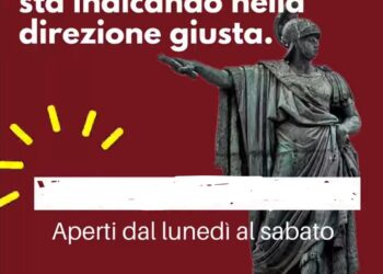 Carlo Felice influencer urbano suo malgrado, sfruttato nella guerra del mobile: a Cagliari scoppia il derby dell’arredamento