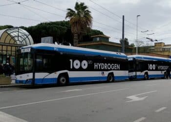 Nuovi bus a idrogeno del CTM nel Cagliaritano, la politica scommette su innovazione e sicurezza