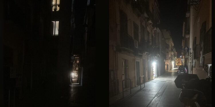 Cagliari, la Marina al buio: la terza notte consecutiva senza illuminazione pubblica getta il quartiere nello sconforto