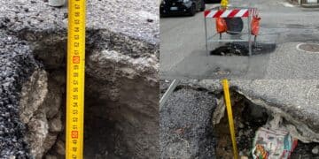 Pirri, in via Balilla una maxi voragine di 64 centimetri di profondità: automobilisti in rivolta, regna la transenna