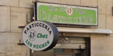 Cagliari, la storica pasticceria “Chez Les Negres” nella bufera: “Nome discriminatorio legato al passato coloniale”