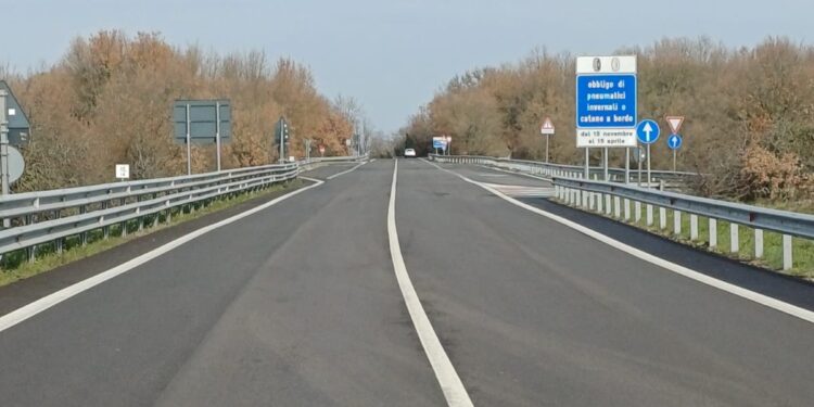 Nuovo asfalto in Sardegna, ecco la “spettacolare” nuova pavimentazione sulla statale 389 Var