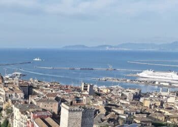Cagliari, allerta in porto: MSC Vega sotto controllo per sospetto materiale bellico, interviene il sindaco Zedda