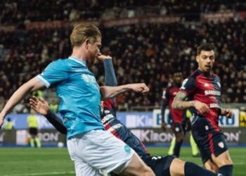 Calcio, rabbia e delusione dei tifosi rossoblù durante “A bocce ferme dopo il Cagliari”